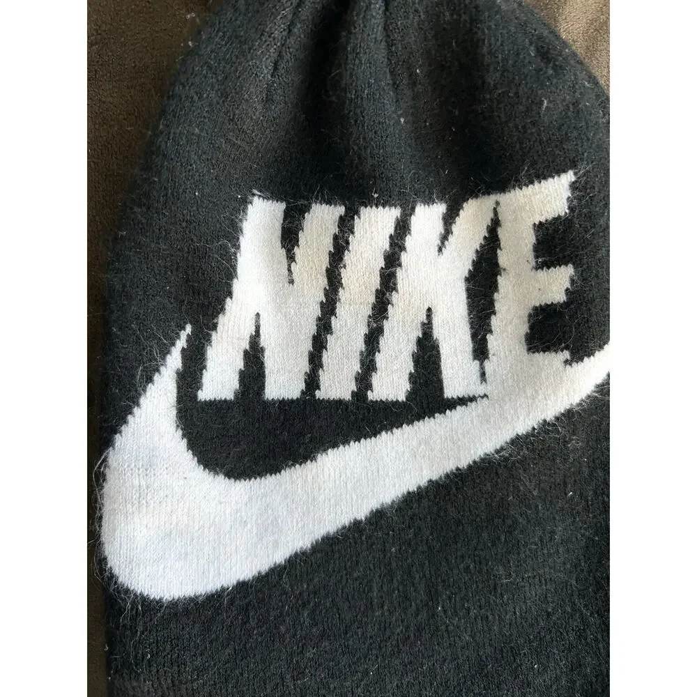 Nike Beanie Hat Black White Swoosh Pom Pom Kids One Size Snow Hiking Cap Hat